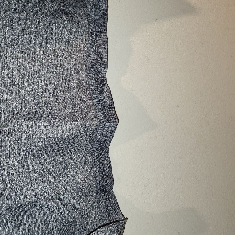 Lululemon sleeveless top - Picture 5 of 5